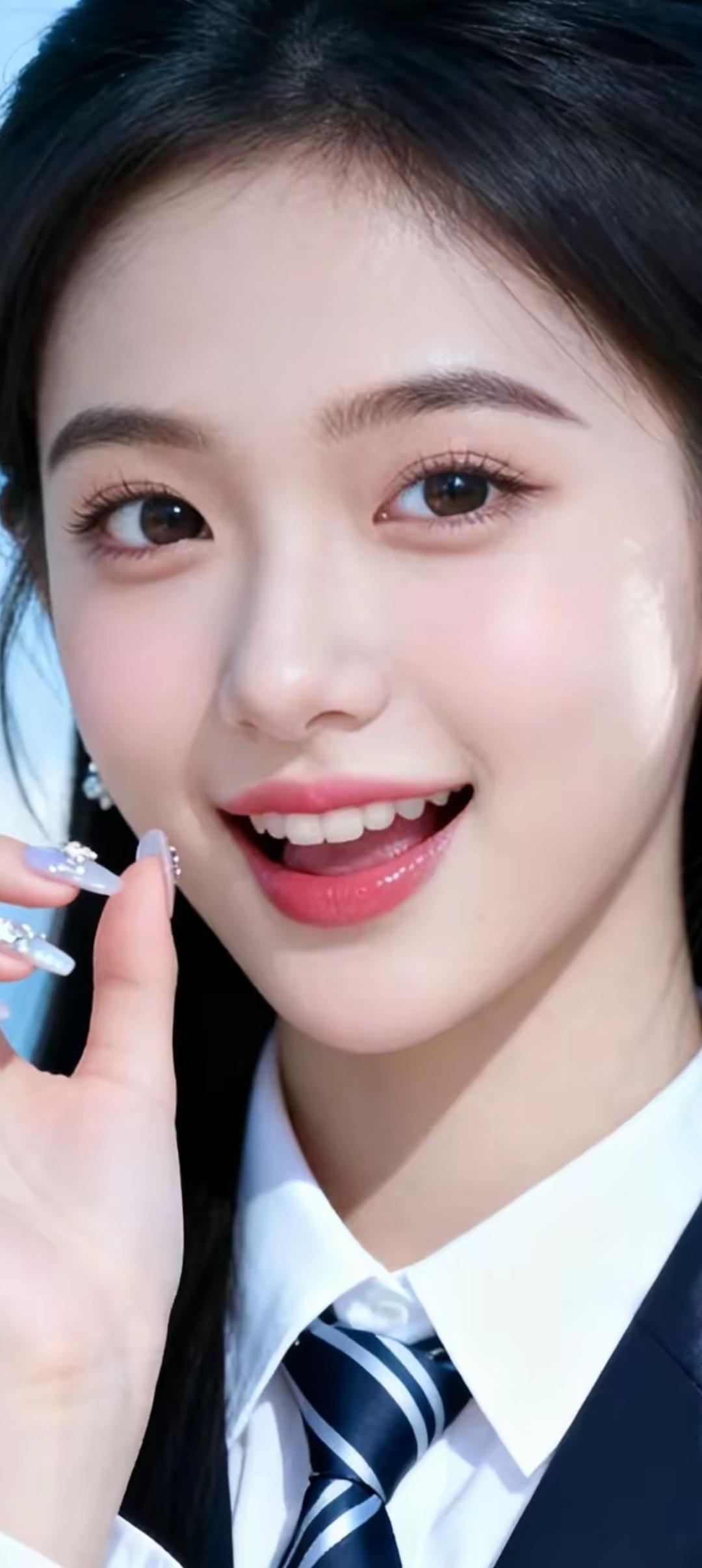 元气少女，微笑甜度满分！😊✨