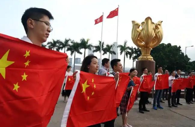 统一倒计时！中国向世界正告：台湾外债不承认、外军入侵必打击、海外资产归属明确，台