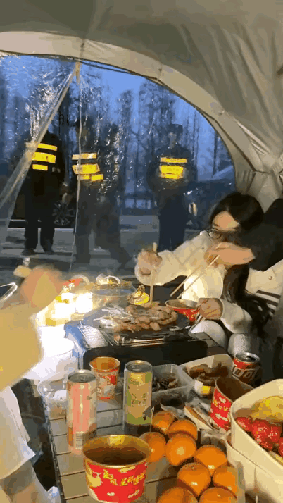 什么级别，还有人站岗