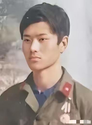 老山一等功臣赵志刚，安徽淮北人，1981年入伍，1军1师1团2连7班任副班长。