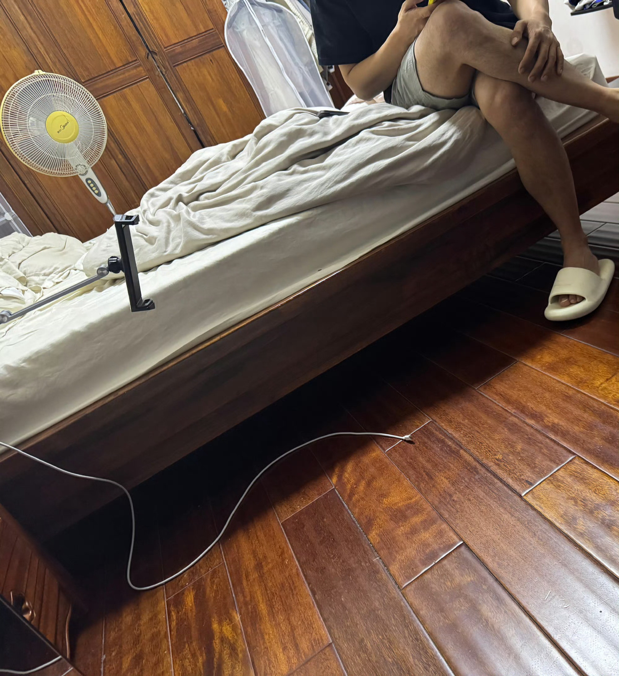 关注我很久的网友应该都记得，我之前住的那套老房子。那套房子里，一直陪着我们的，是