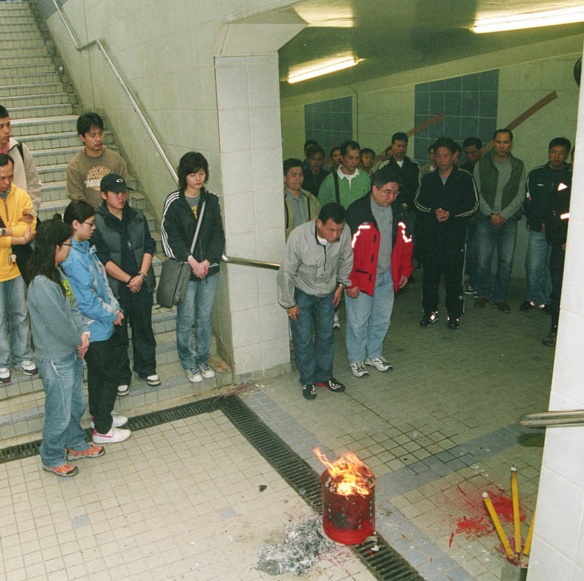 【来自投稿】2006年3月17日凌晨，三名香港警察冼家强，曾国恒，徐步高被发现身