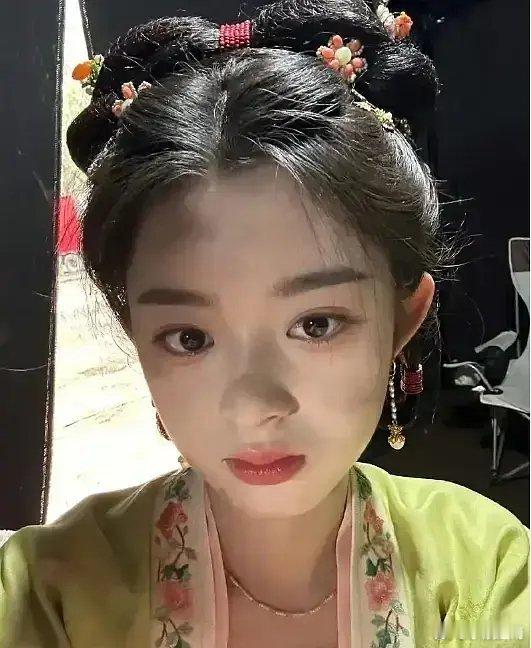 作为观众以后真的不想看到耳环姐了