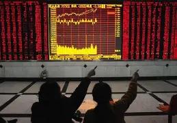 天齐锂业我成本还在52块多挂着。冲着锂矿龙头和新能源，63块多的时候建了第一笔仓