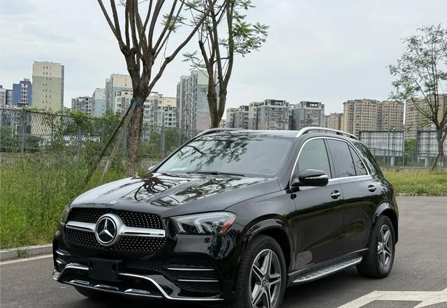 四十二万二手奔驰GLE450，我的真实感受是“六缸的豪华更从容”四十二万买二手豪华中大型SUV，奔驰