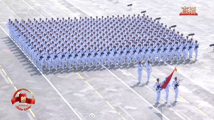 【#这就是分毫不差的中国排面#】#中国排面横看一条线竖看一个人##九三盛大阅兵#