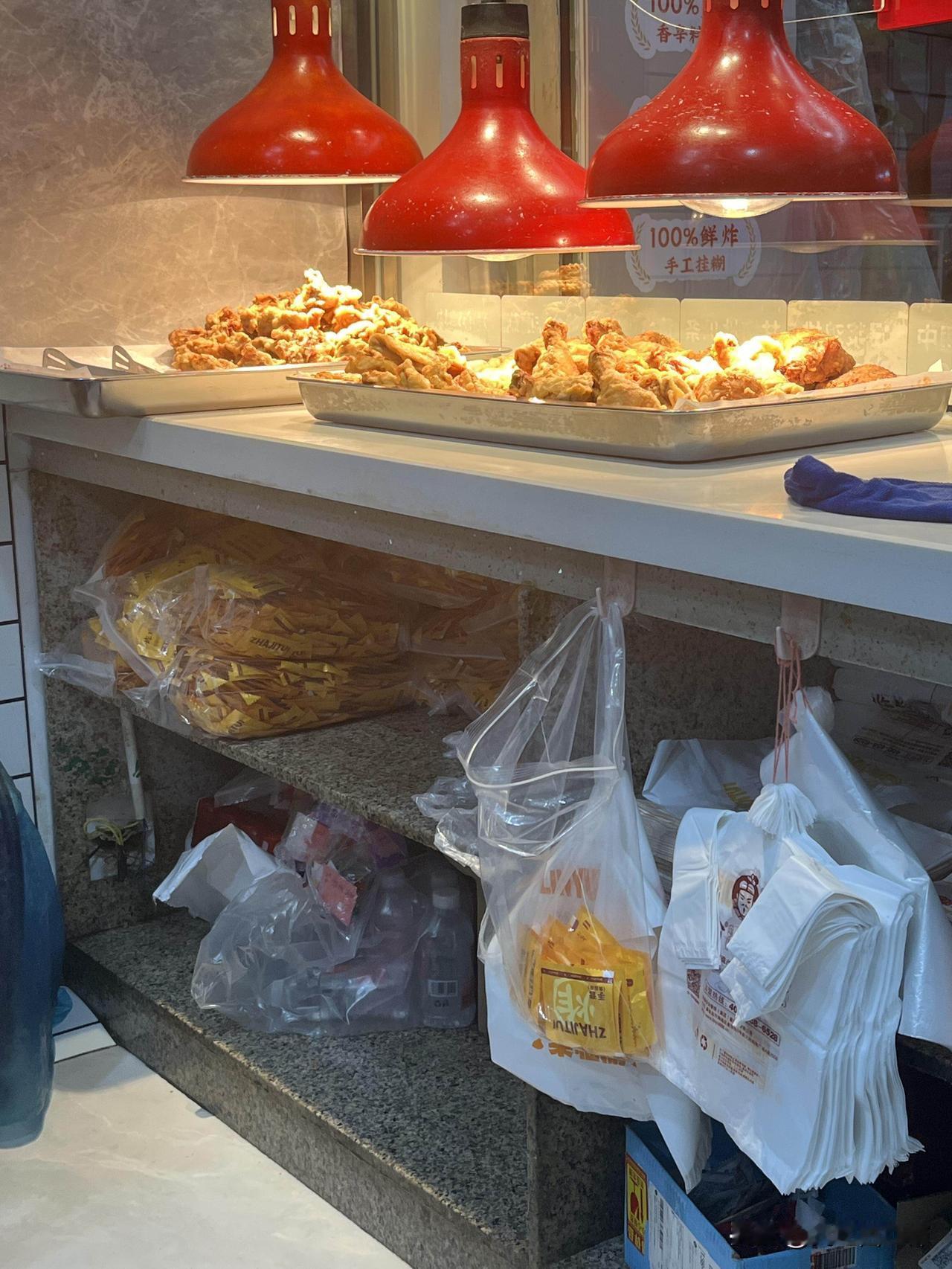 04年工作3年，第10份工又快没了…万辞王是我04年，工作第3年，正在打我的第