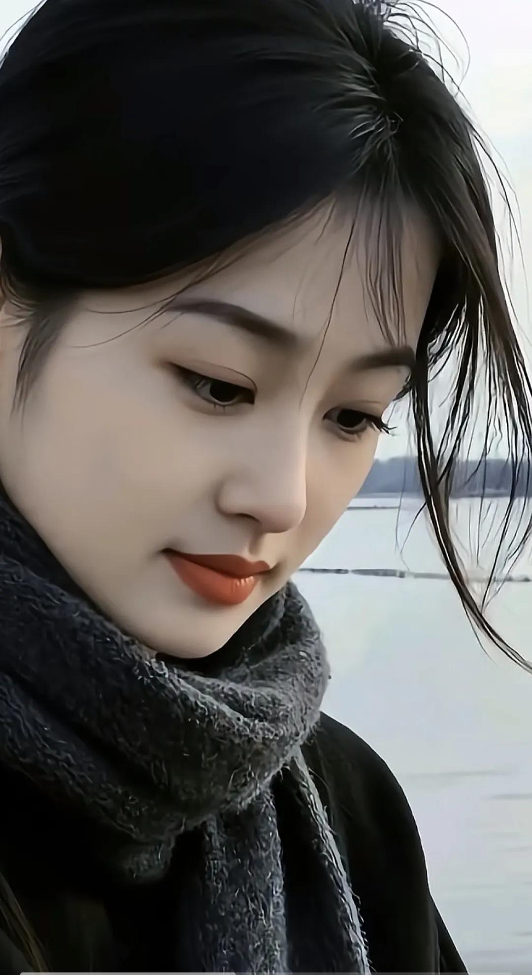 一提到莫言和余秋雨这两个文学大师和文化学者，总有那么一批人就会表示对这二人嗤之以