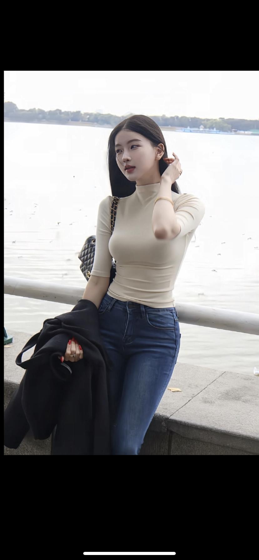 海边漫步，温柔时光，浅笑安然。