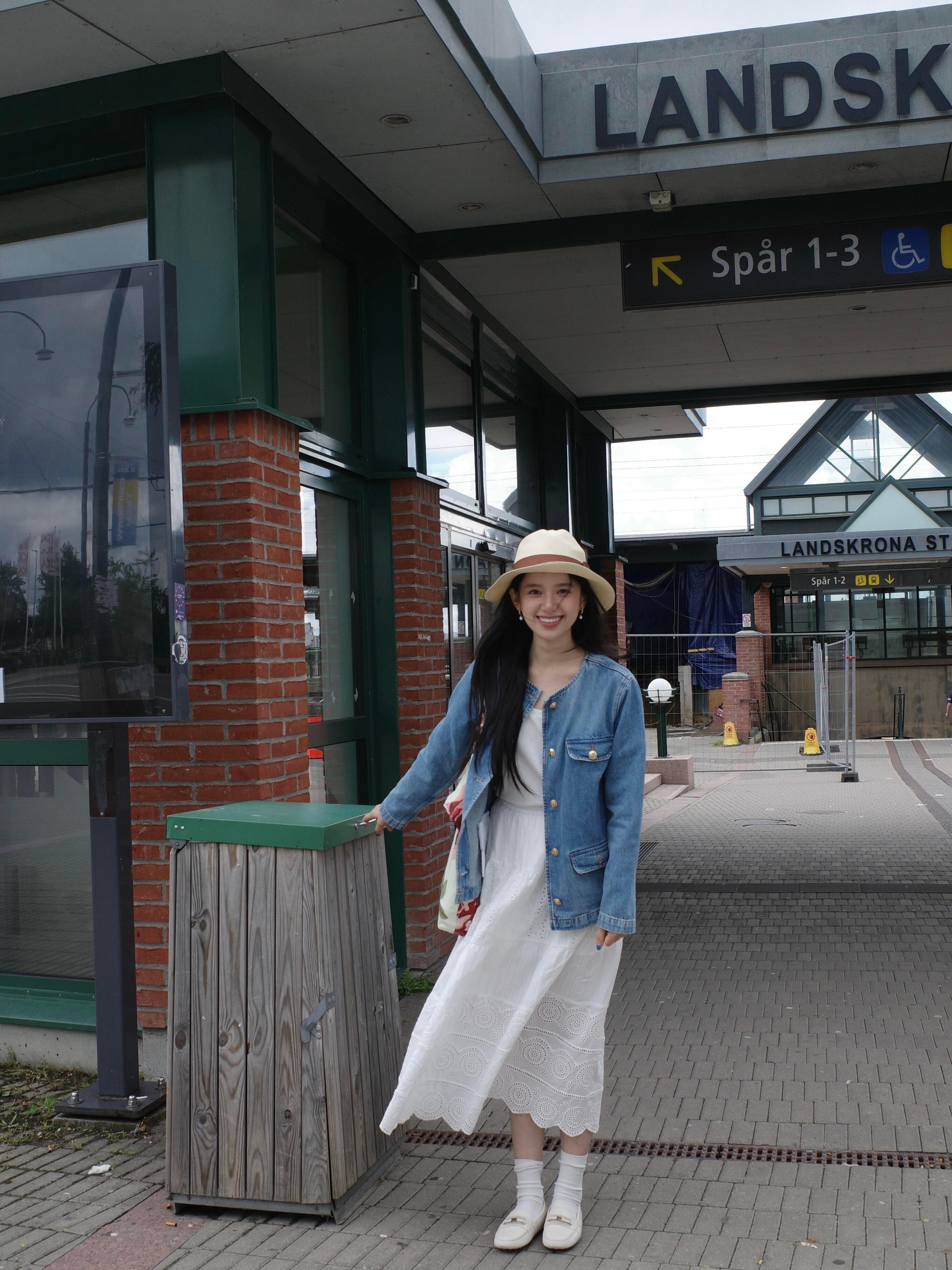 张婧仪的旅行碎片每一张都是精美小卡