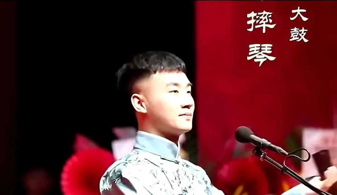郭德纲对陶阳最狠的保护：十年，不让他接任何商演。所有人都盯着神童变现，郭德