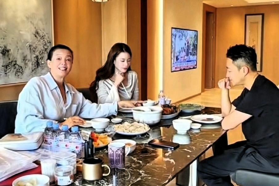 兰姐的冬至，饺子羊排和菲宝的叫唤冬至了，兰姐去了儿子家，传统节日嘛，就是要团聚