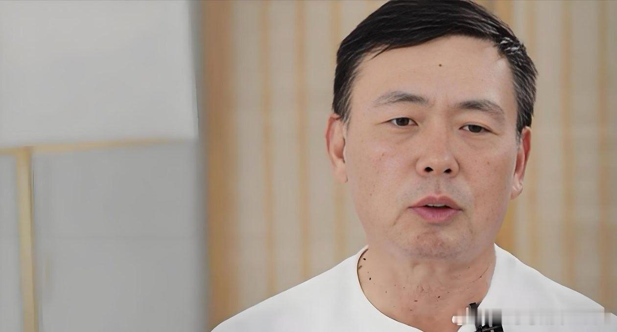 段永平调仓。茅台他买了好多年。。。很多大小老板都跟着他买。“中国巴菲特”段永平，