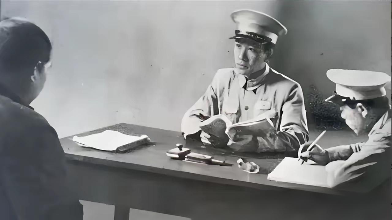 1950年5月，无线电监测站，捕捉到一段奇怪的电波。技术人员连夜破译，结果吓人：