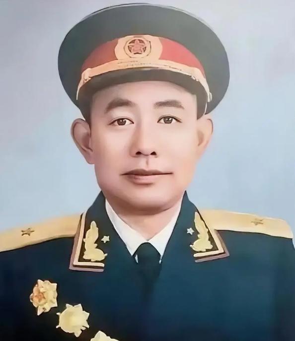 1951年，志愿军师长黄朝天违抗军令，率9000残兵掉头杀向3万美军，13天后李