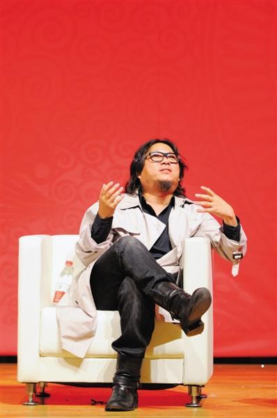 劣迹公知高晓松怎能卷土重来？这个曾经靠着"晓说""矮大紧指北"红遍大江南北、又