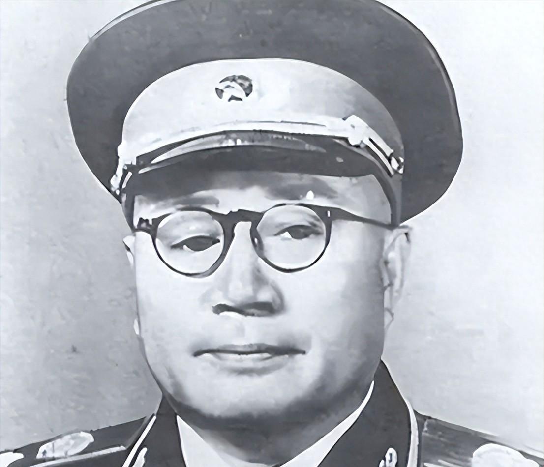 刘伯承麾下五员虎将实力非凡，其中三位副国级，一位正国级，还有一位曾任国防部长1