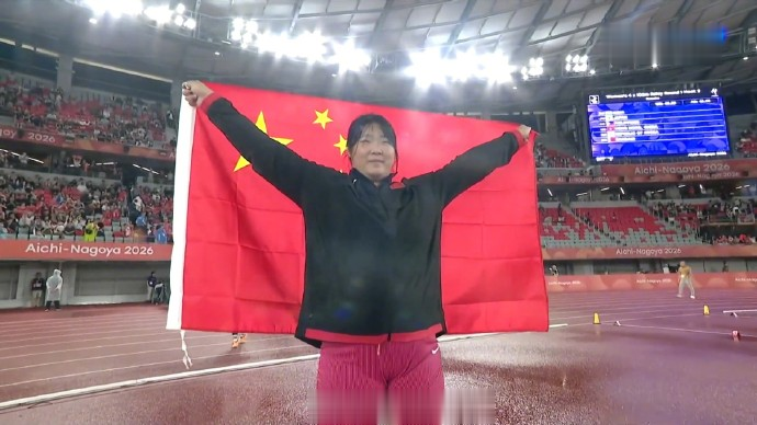 “奥运宝宝”严子怡, 破赛会纪录夺金