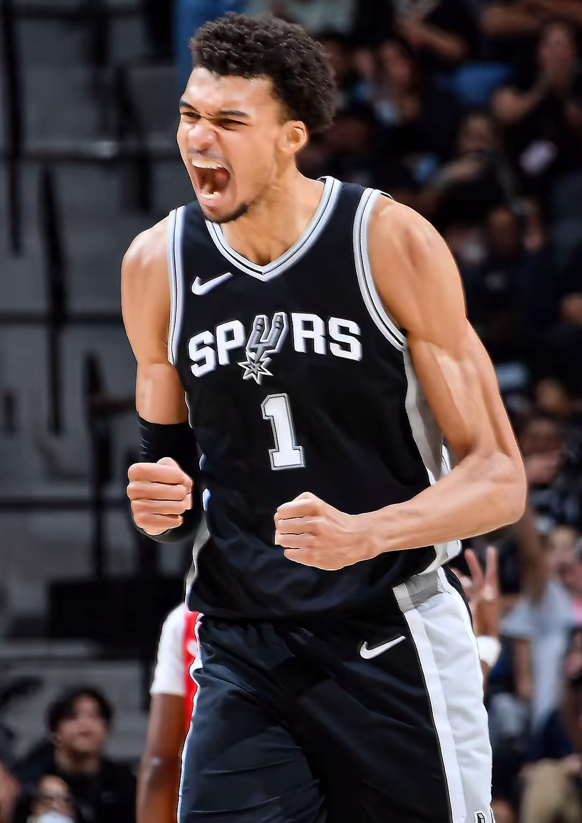 文班亚马NBA排名阿里纳斯前NBA球星阿里纳斯点评文班亚马：现阶段不足以跻身联