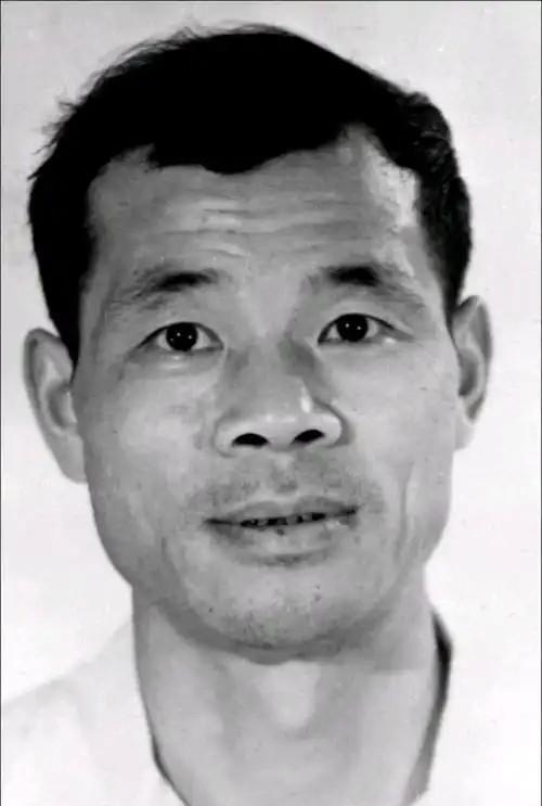 1982年，罗健夫，一位默默奉献的科学家，留下了令人震撼的遗愿——解剖他