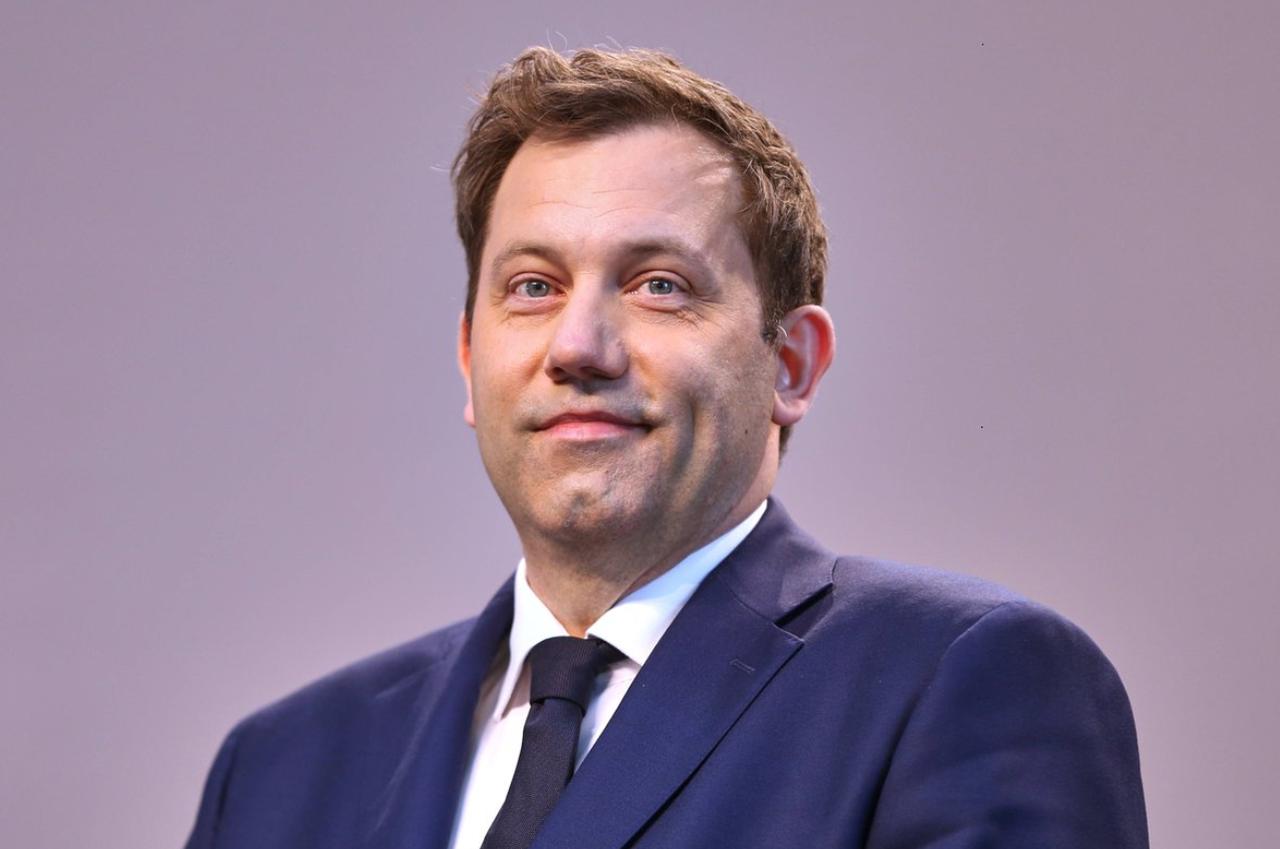 默茨刚结束访华行程，挑衅的就来了，德财长：别在中国面前当傻子 在中国待了两天