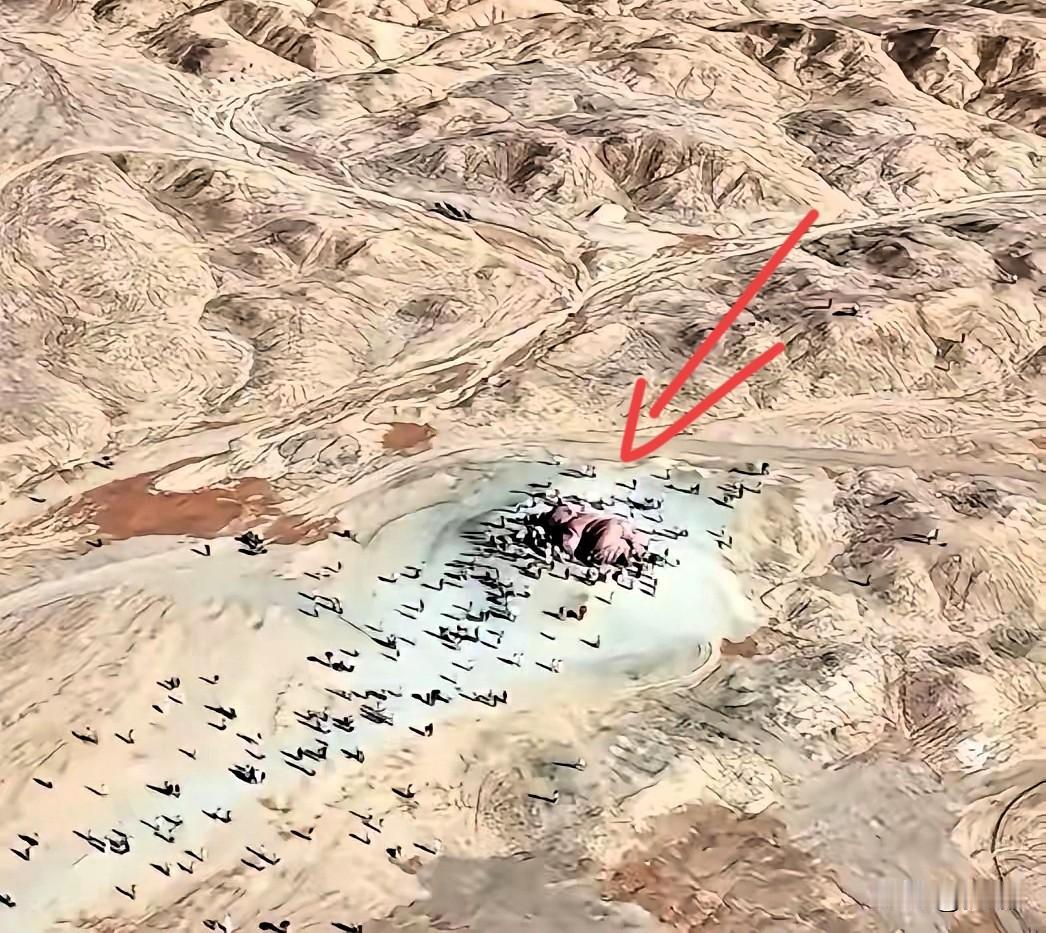 看了网友科普才知道原来甘肃瓜州戈壁滩上的“大地之子”雕塑，是清华美院董书兵教授