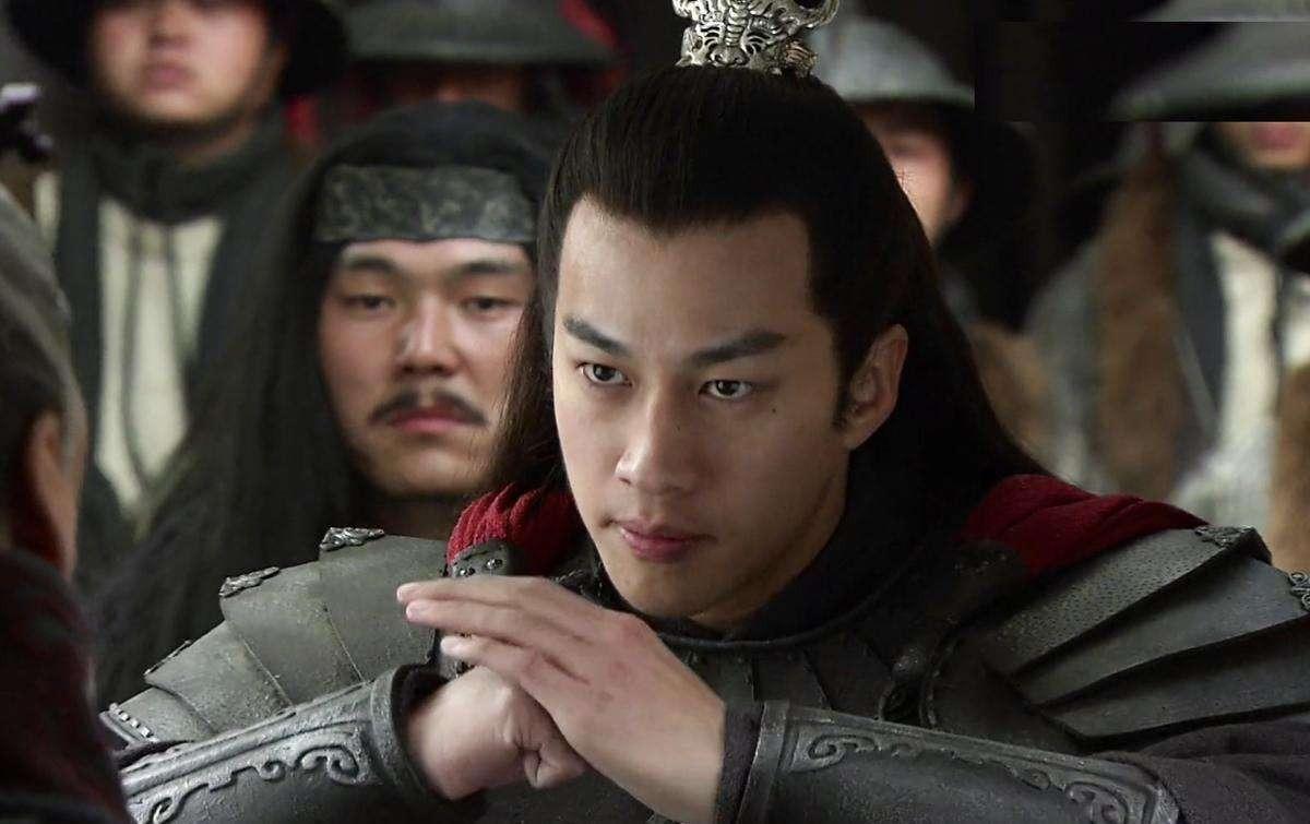 吕布被骂了两千年，骂的是什么？三姓家奴，反复无常。但三国还有一个人，比吕布狠十倍