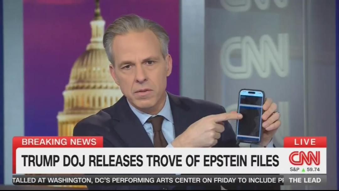 爱泼斯坦案300万页文件曝光：政商名流卷入，盖茨、特朗普、克林顿均被点名据