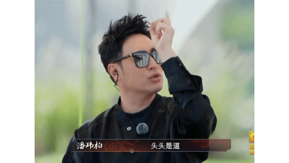 潘玮柏减肥目标是26斤潘玮柏对自己的身材管理要求还挺严格[捂脸哭]等食物端上来，