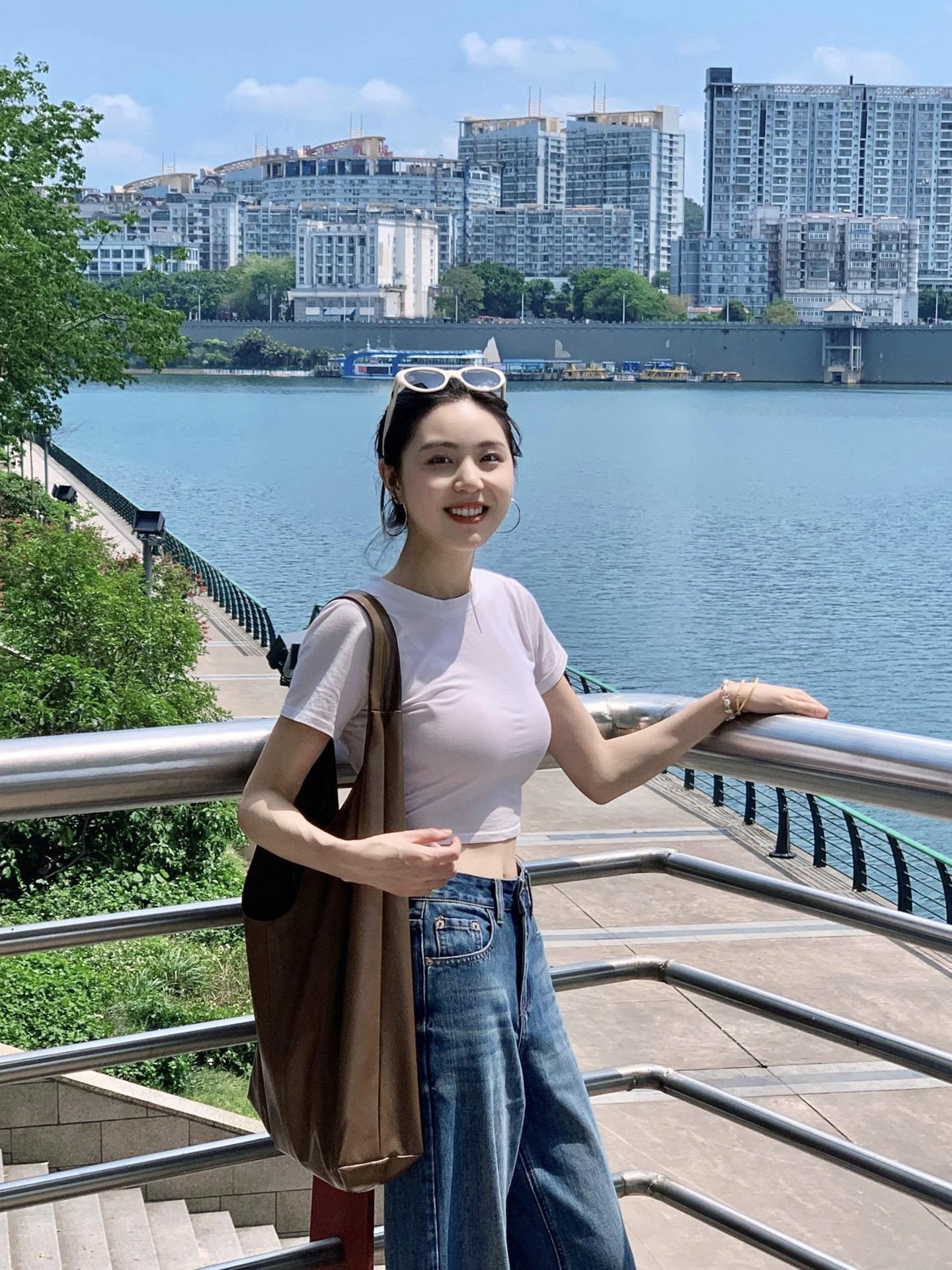 柳州 拍照 一本正经游客照 夏日穿搭
