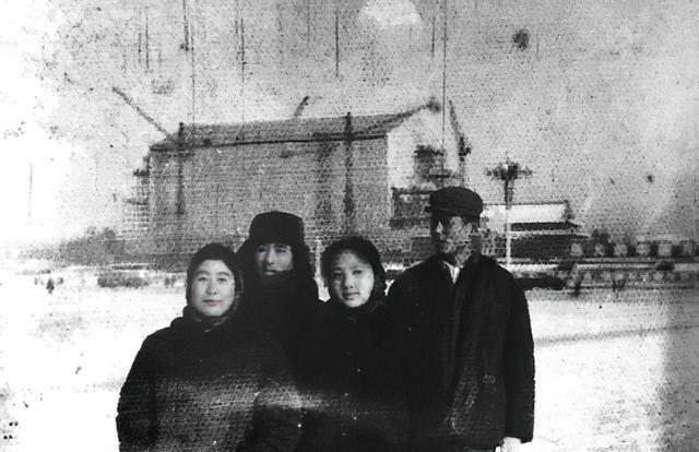 现在的天安门是秘密新建的，原来的早已被拆除？1969年国庆后，毛主席亲笔批示：原