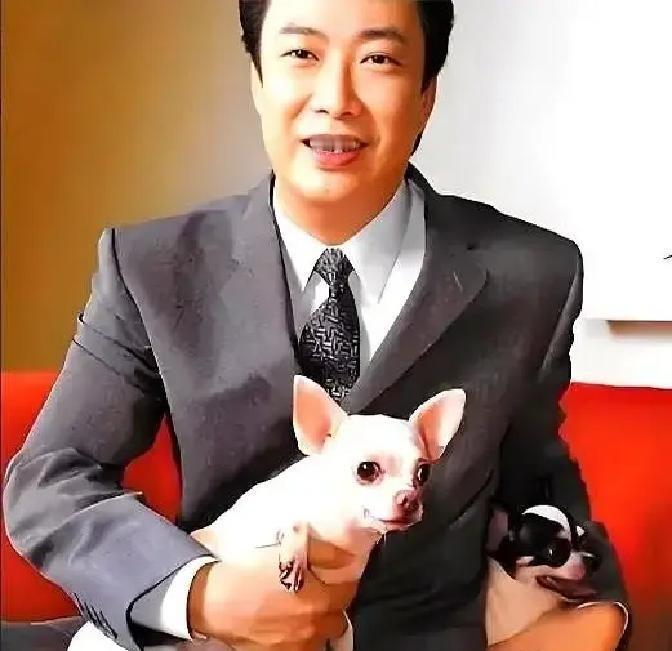 费玉清一句调侃，林志玲瞬间脸红低头。这段十七年前的节目，最近又被翻出来，播放量