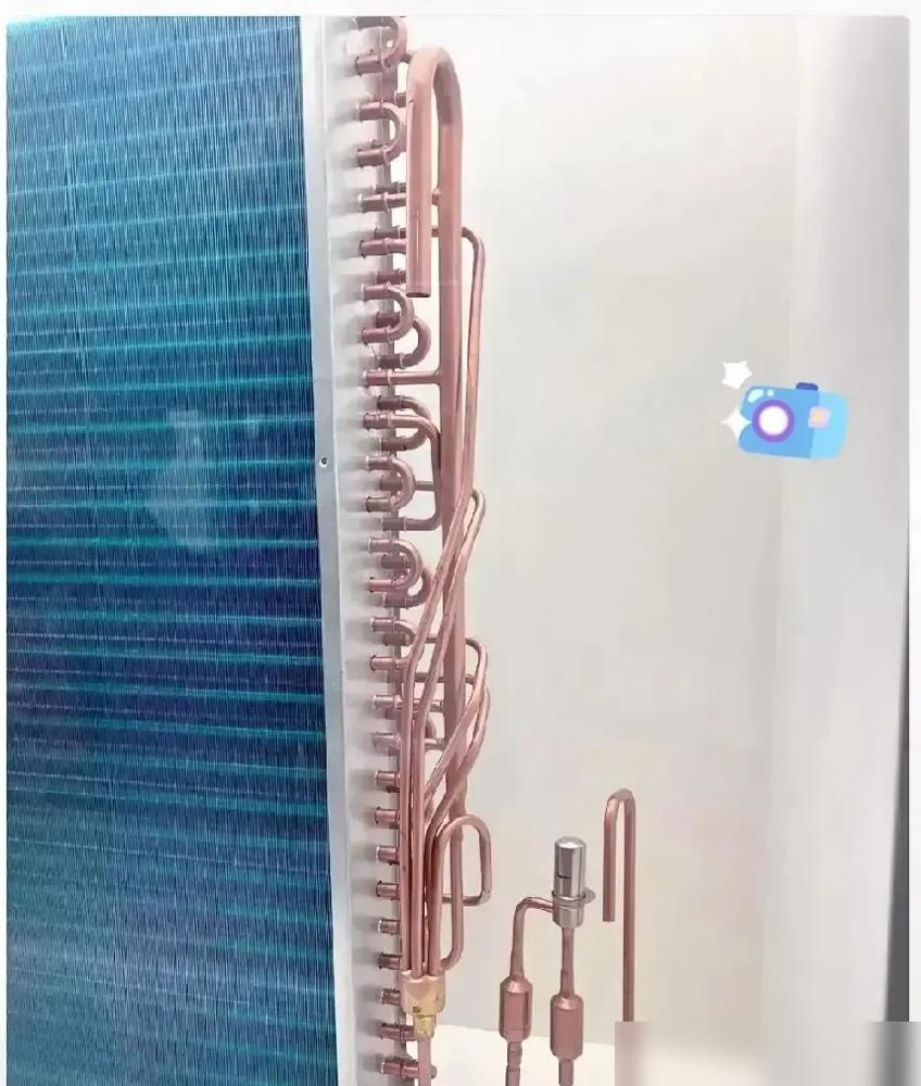 空调“铝代铜”这事越闹越大。我去年换空调，装机师傅把保温层一扒，管子银白，我问不