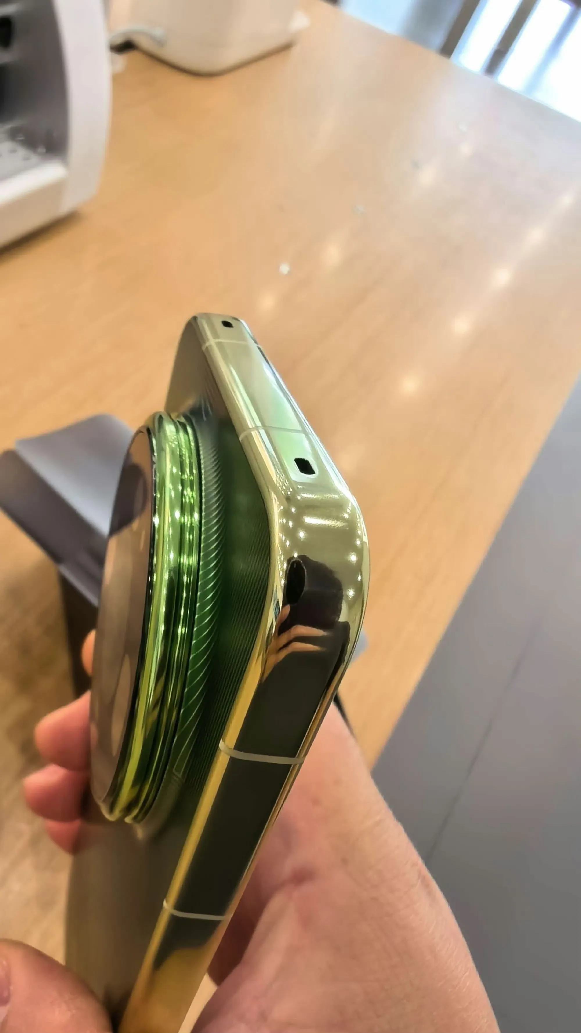 六年了！华为Mate90入网实锤，5G身份终于明牌！华为Mate90系列正式通过工信部入网认证，型号