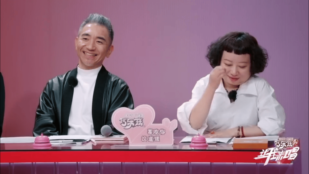 昔日中国好声音冠军因忘词被质疑梁玉莹清唱翻车现场！三度忘词慌到解释紧张，尚雯婕灵