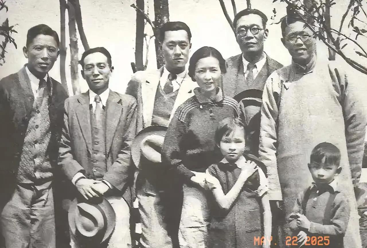 1984年，90岁的金岳霖去世，林徽因的儿子梁从诫为金岳霖料理了后事。金岳霖临终