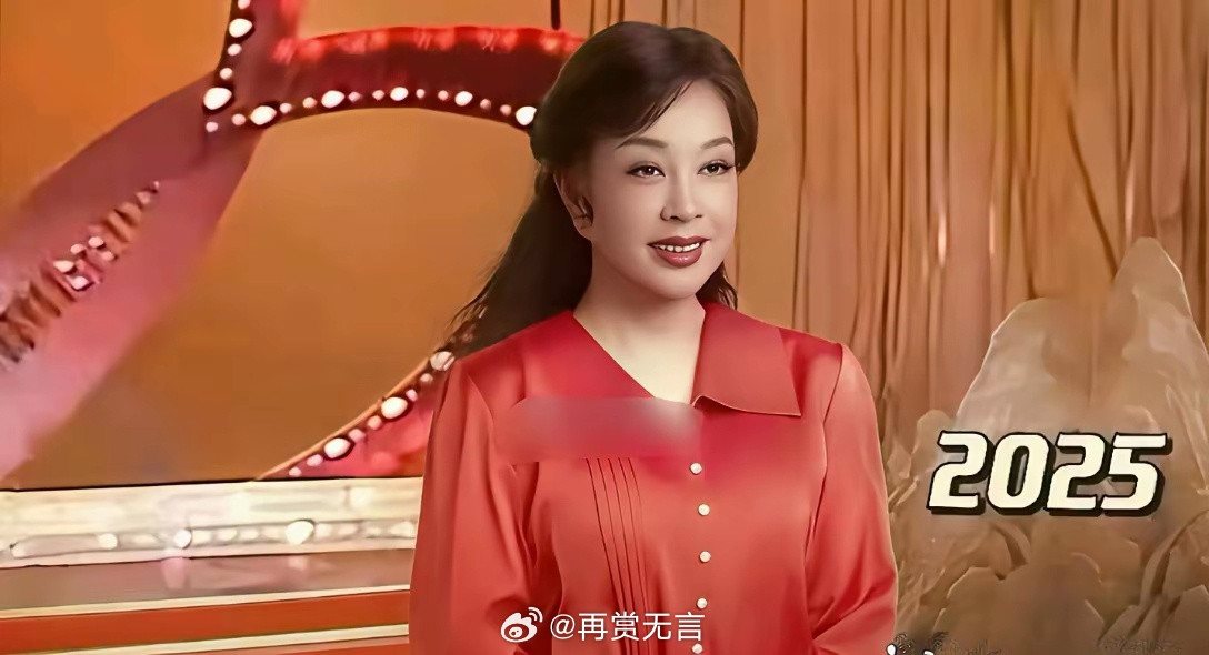 刘晓庆为了证明确实没“发福”，她翻出了压箱底47年的古董裙