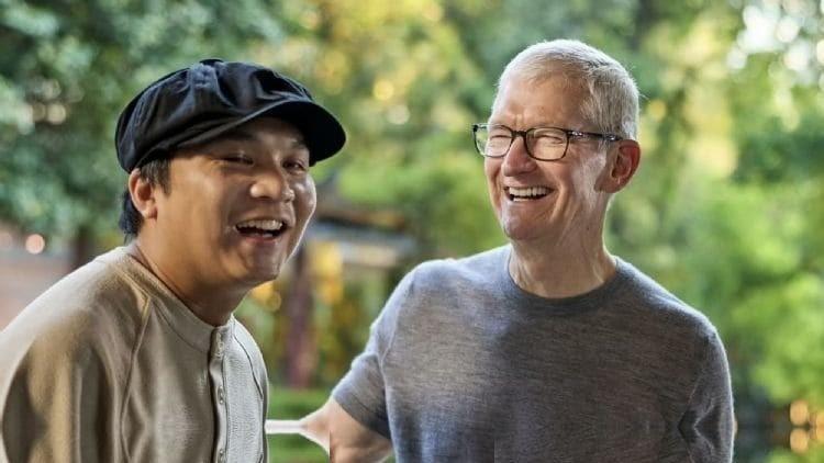 库克很喜欢来中国！自库克卸任苹果公司CEO一职后，再度现身中国广州！库克直言：苹