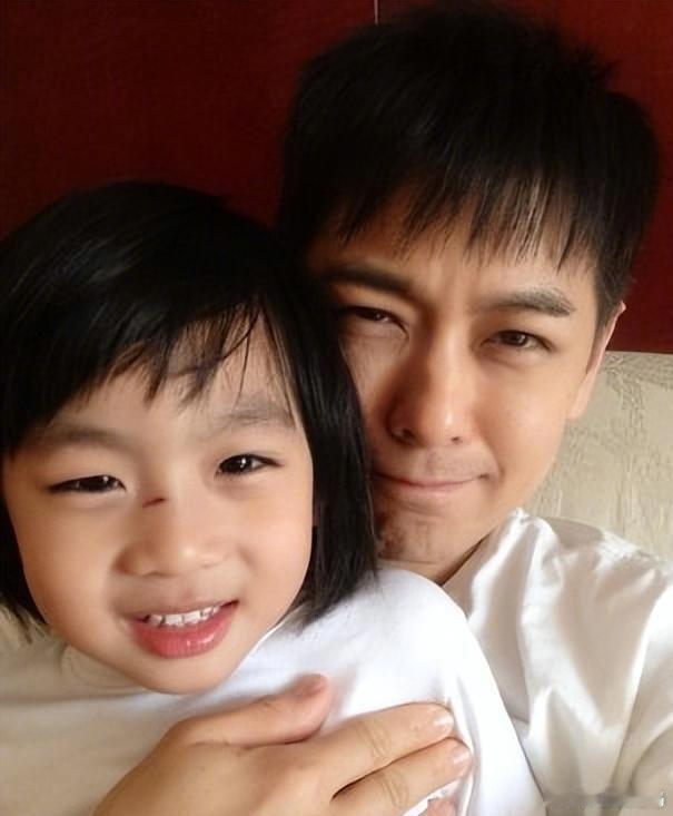 林志颖儿子kimi现在好帅就这样看着kimi一点点长大了[哭哭]​​​