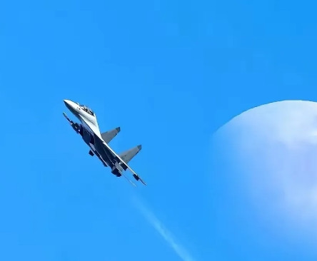 伊朗的防空系统：伊朗在2001年引进了中国的“红旗-2”防空导弹技术，并在此基