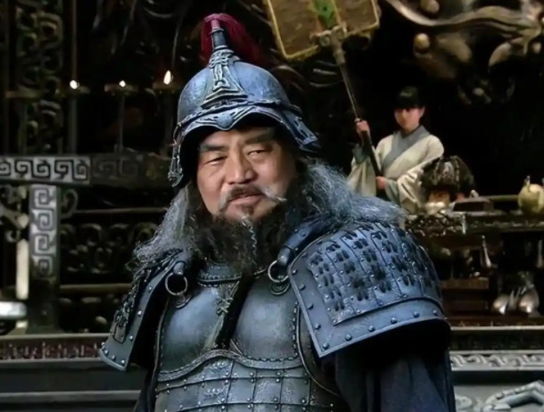 贾诩早年被举荐为孝廉，入朝担任郎官，后因病辞官。时逢董卓专权，征召贾诩为平津都尉