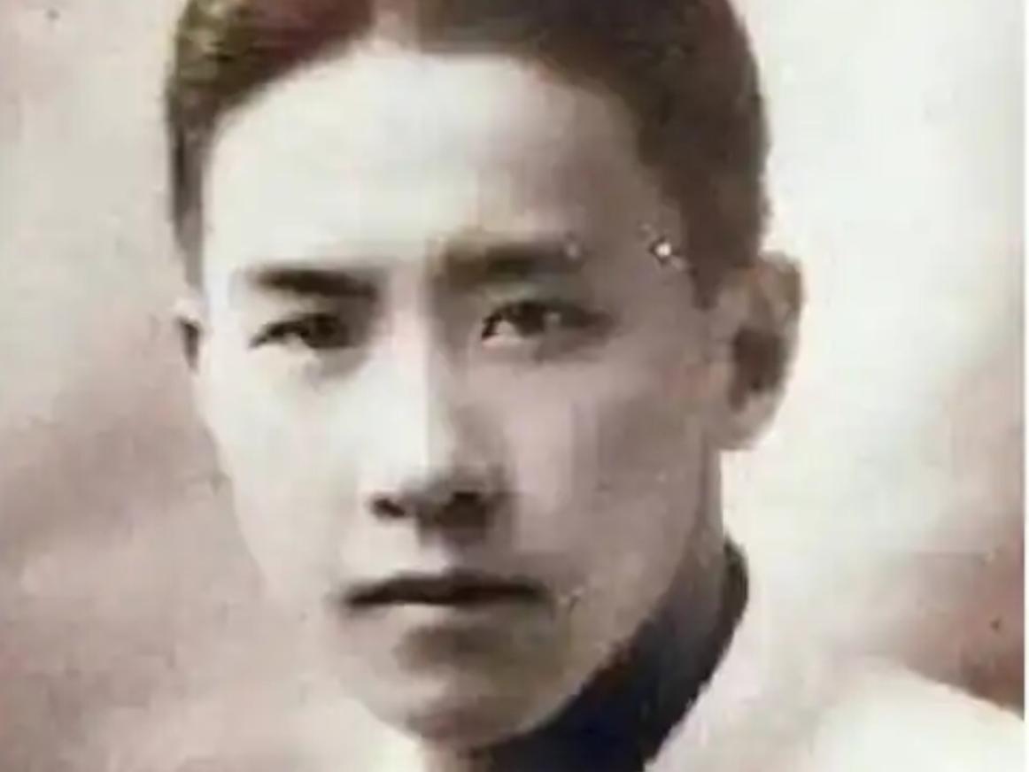 如果真的存在魂穿那我相信为劝其父断了称孤道寡美梦写出“绝怜高处多风雨，莫到琼楼最