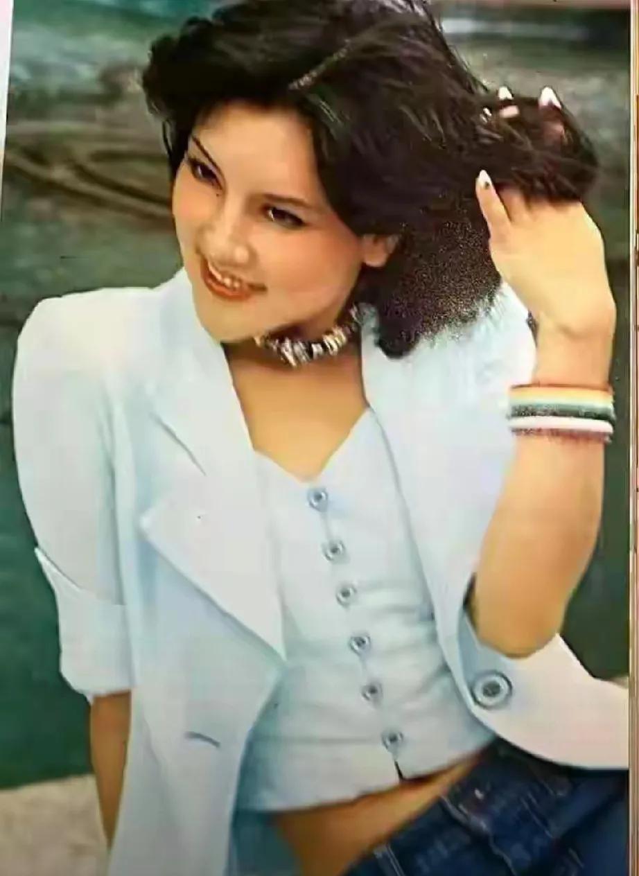 笑不活了！本以为那些消失的女明星是退圈享清闲，没想到竟是整容“翻车”到面目全非！