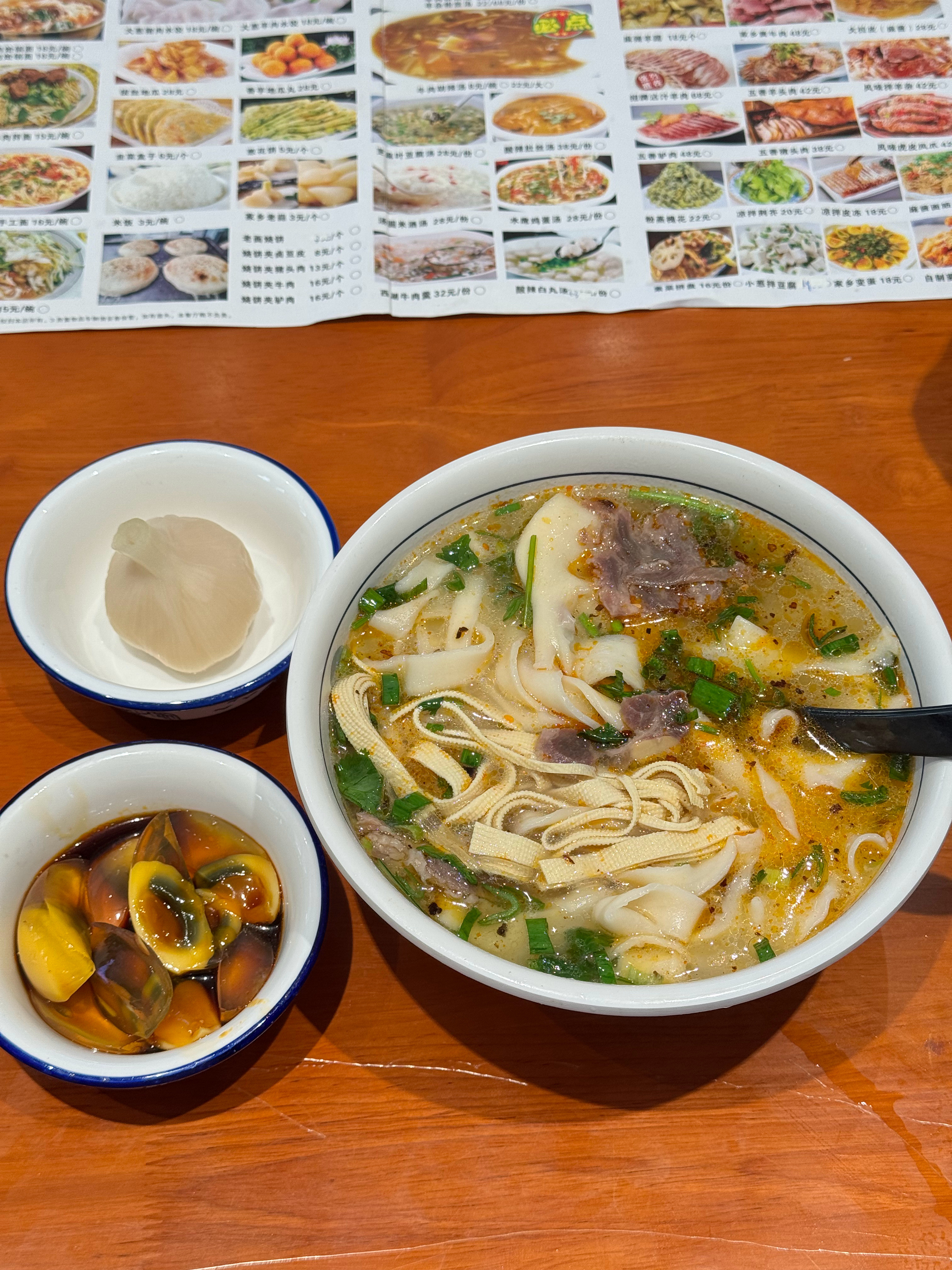 北方有河南烩面，南方有广西螺蛳粉，并列美食届第一​​​