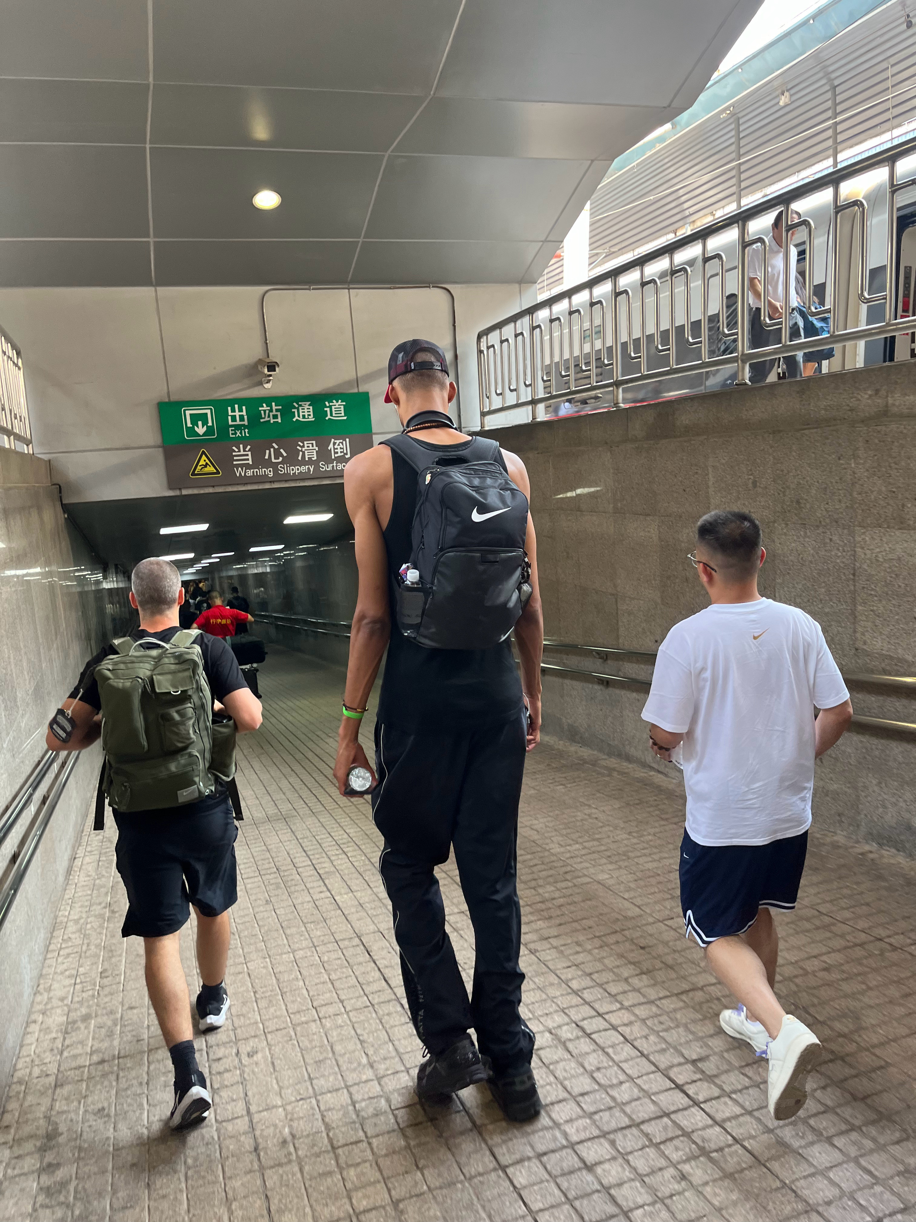 文班亚马已抵达北京我的观赛搭子​​​