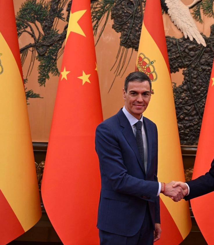 西班牙首相桑切斯今天发文说：“今日，我与中方共同确认，西班牙与中国的双边关系在此