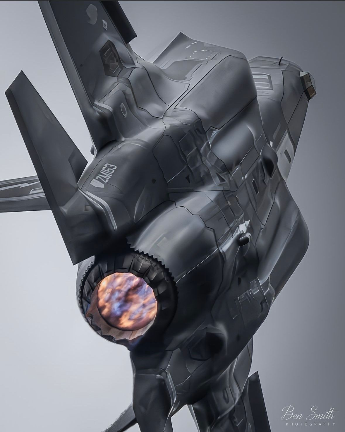 F-35的性感机腹​​​