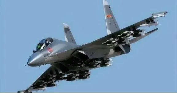 美军方表示，如果中国对台发动武统并划设禁航区，美方不得不击沉中方军舰。蔡正元表示