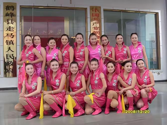 喜欢那个美女？