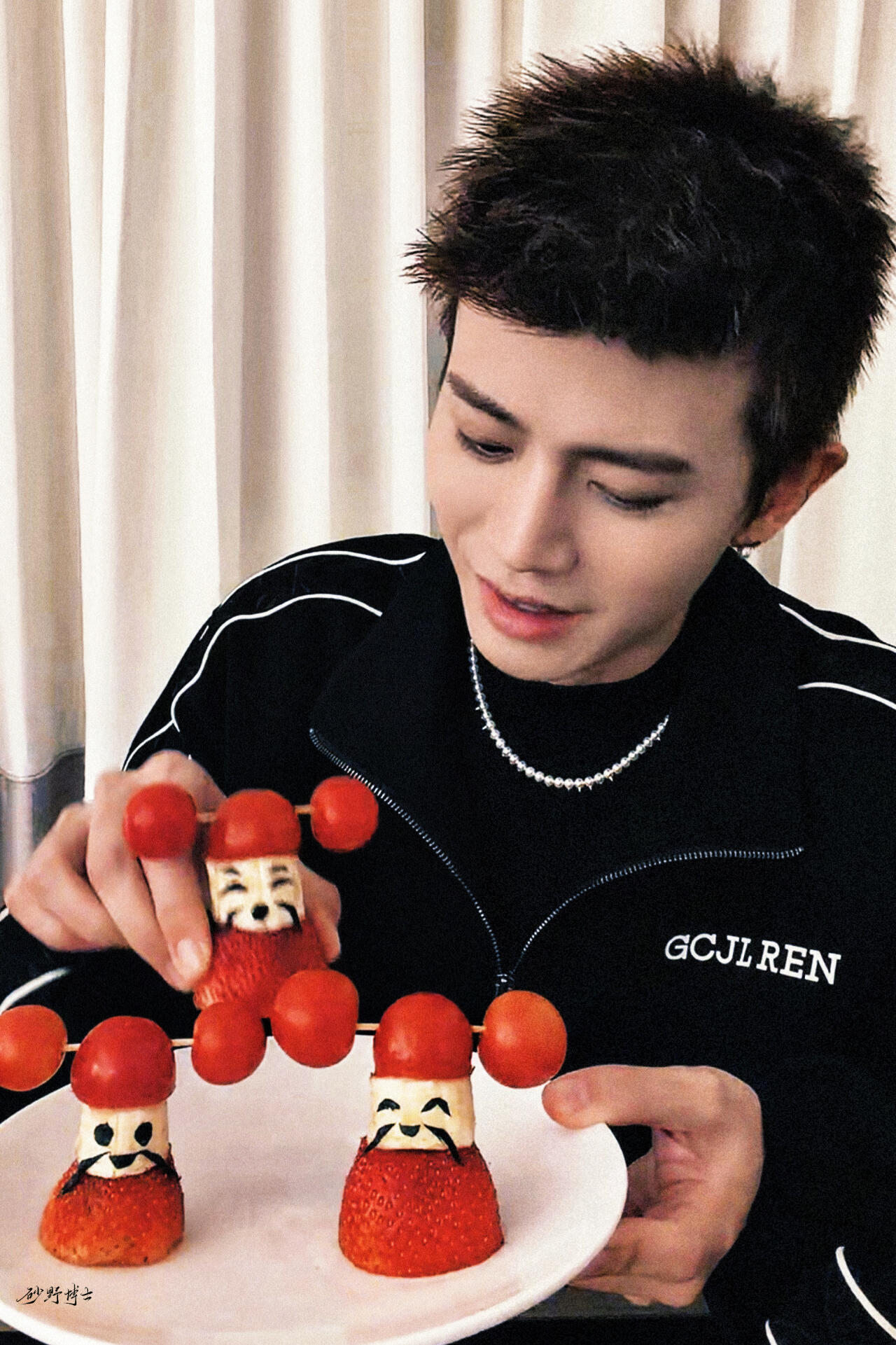 看完任嘉伦直播有感❗️聊经历、聊理想、聊心态、聊成长、聊未来、真诚敏感细腻重感情